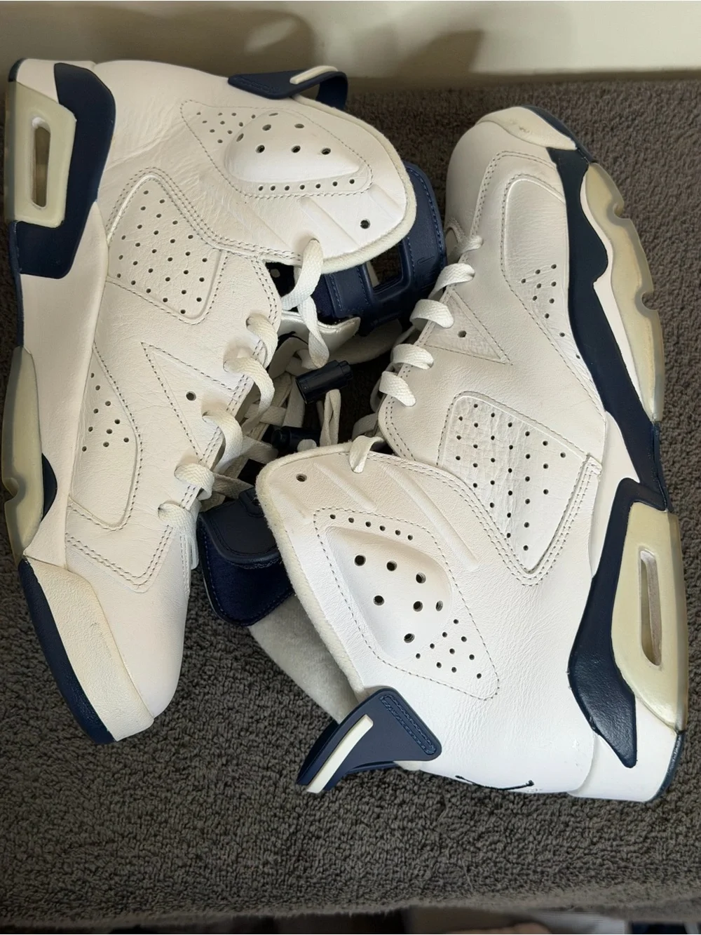 Air Jordan 6 Retro Midnight Navy 2022 Men’s size 11